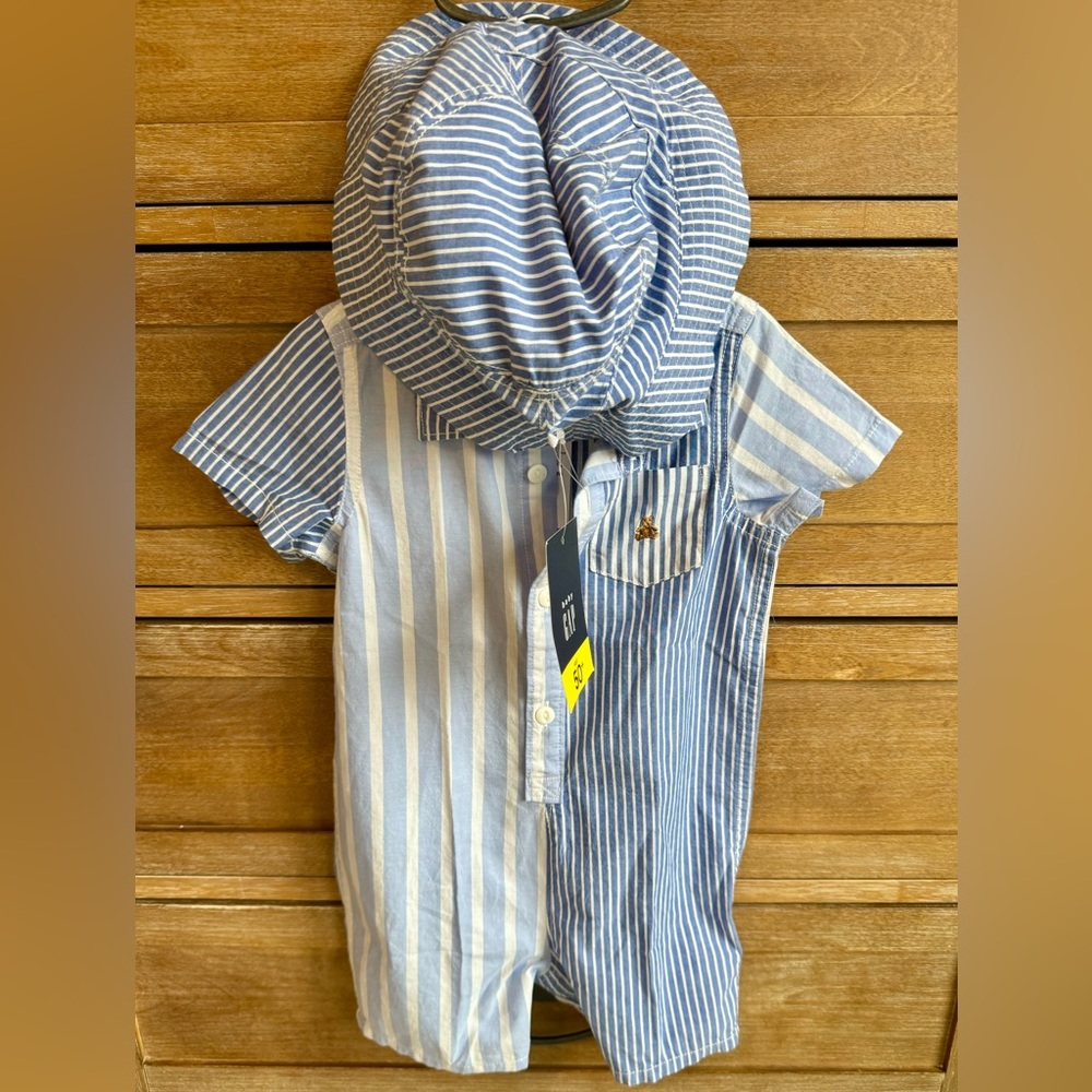 GapBaby 2-piece Spring/Summer Blue Striped Button Up Including Bucket Hat 18-24M